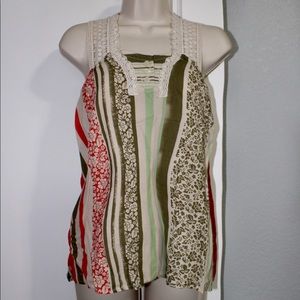 Island-inspired Patterned Tunic / Blouse